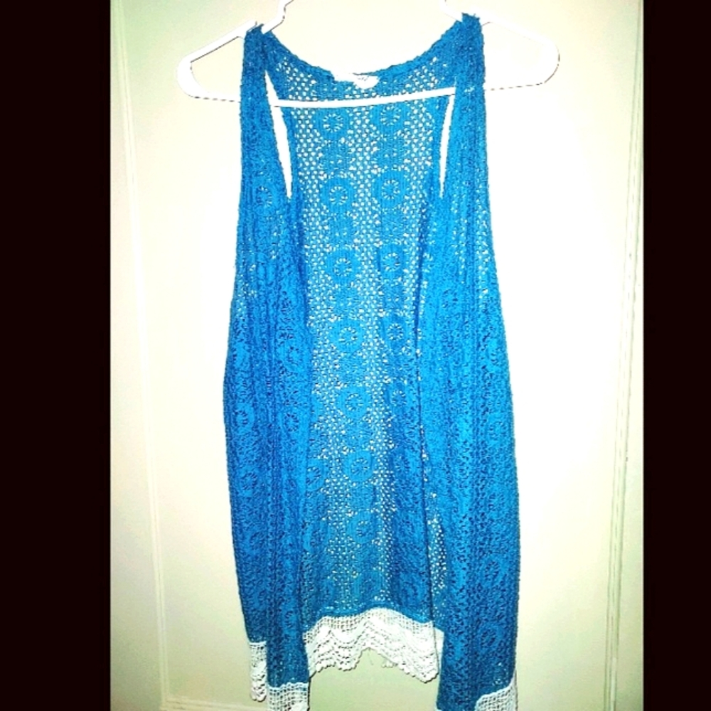 Bo-Bee Sleeveless Lace Cartigan